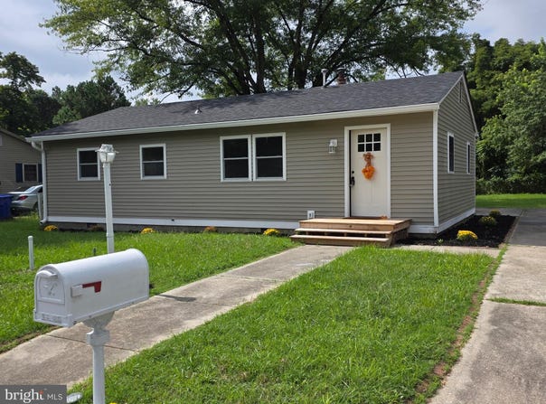 24780 NICHOLS Street, SEAFORD, DE 19973