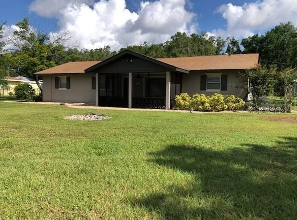 1210 ROBIE AVENUE, MOUNT DORA, FL 32757