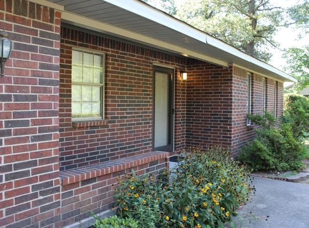 1305 Eric Drive, Paragould, AR 72450