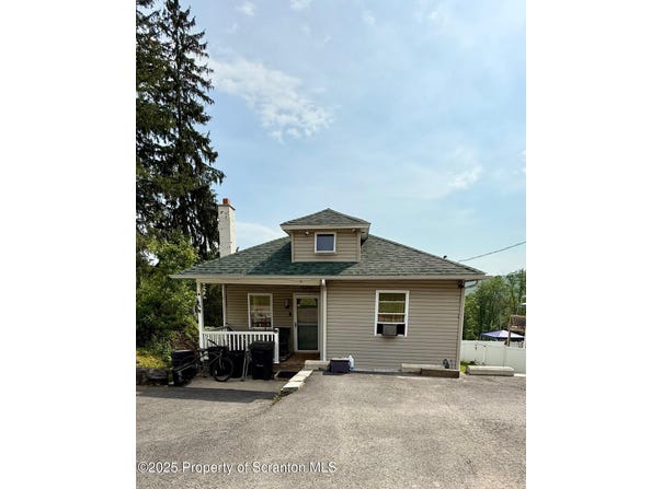 346 Jefferson Street, Simpson, PA 18407