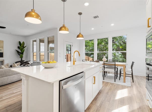 17015 Hattie TRCE, Austin, TX 78738
