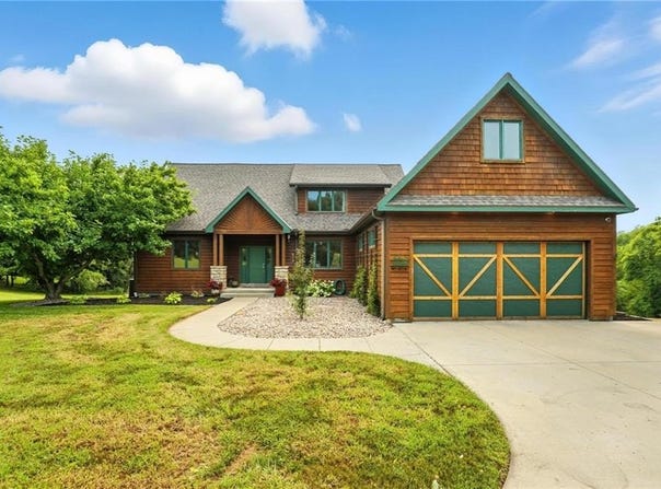 15455 161st Street, Bonner Springs, KS 66012