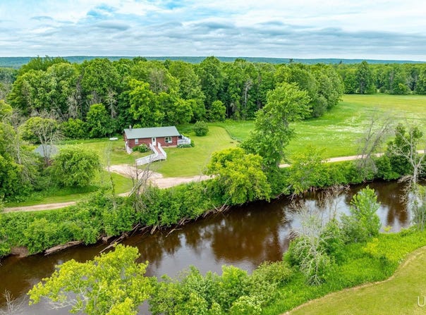 13680 River Bend, Pelkie, MI 49958