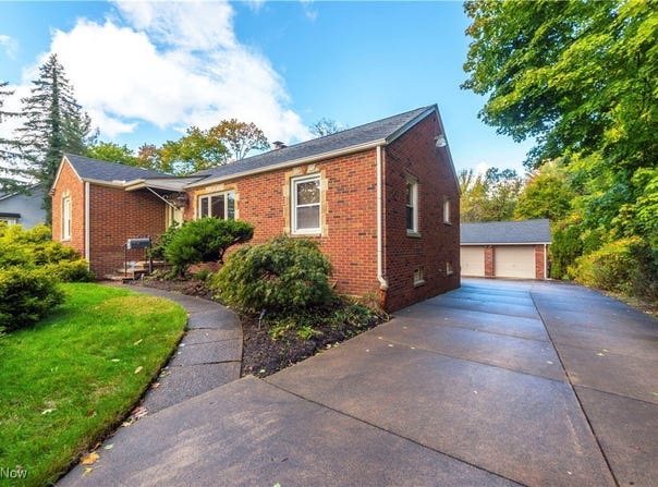 31040 Lorain Road, North Olmsted, OH 44070