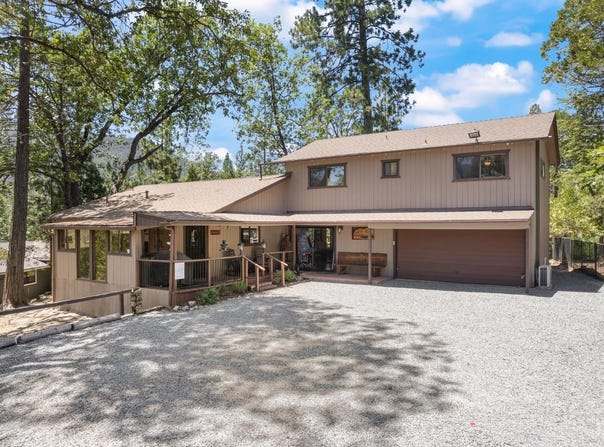 39165 Ski Slope Drive, Bass Lake, CA 93604