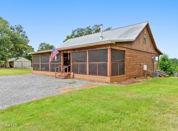 150 Byrd Lane, Lucedale, MS 39452