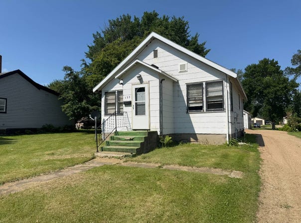 137 W 1st Street, Webster, SD 57274