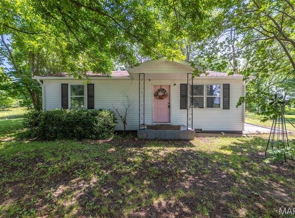 1626 Highway 142, Poplar Bluff, MO 63901