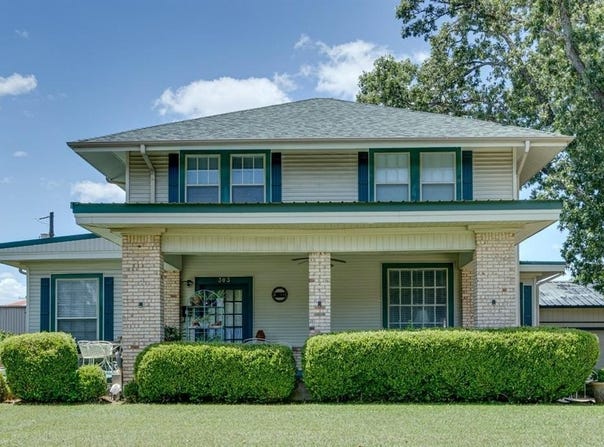 303 N 3rd Street, Wills Point, TX 75169