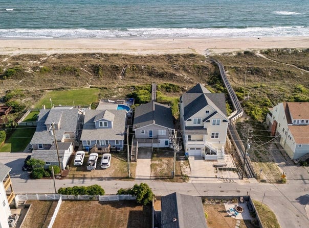 415 W Boardwalk Boulevard, Atlantic Beach, NC 28512
