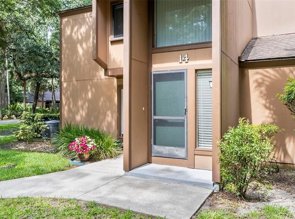 14 OAKMONT COURT, PALM COAST, FL 32137