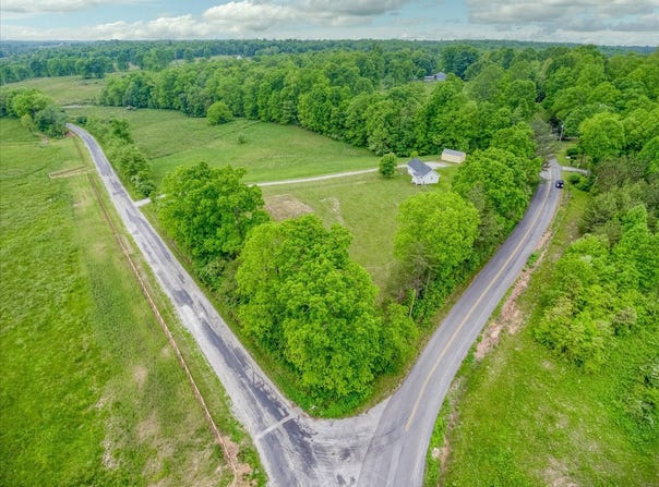 1447 Dykes Rd., Crossville, TN 38571