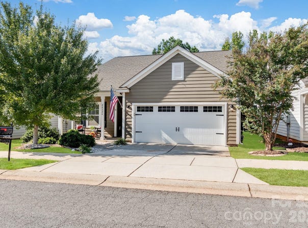 24526 Blue Heron Circle, Lancaster, SC 29720