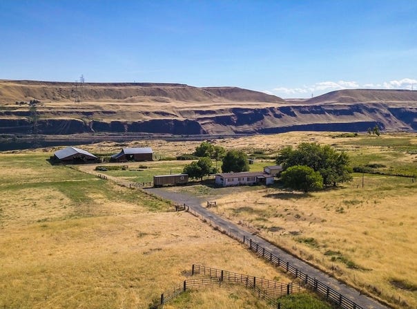 9230 STATE ROUTE 14, Wishram, WA 98673