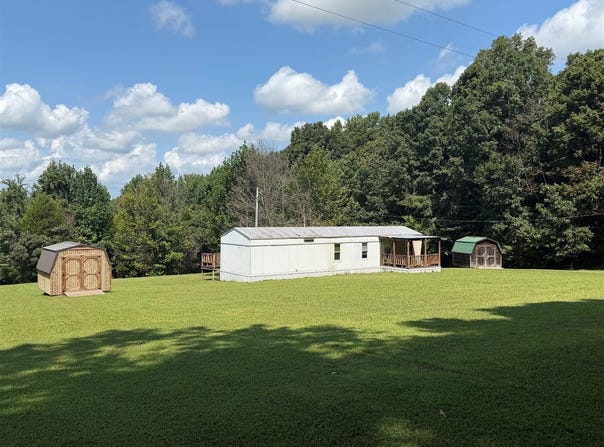 801 Big Spring Road, Scottsville, KY 42164