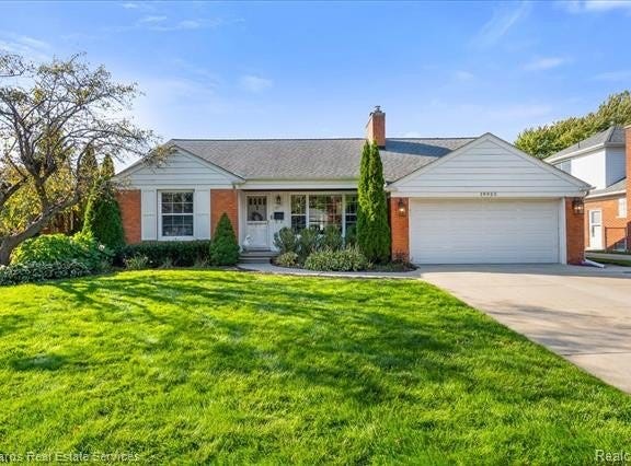 19955 Wedgewood, Grosse Pointe Woods, MI 48236