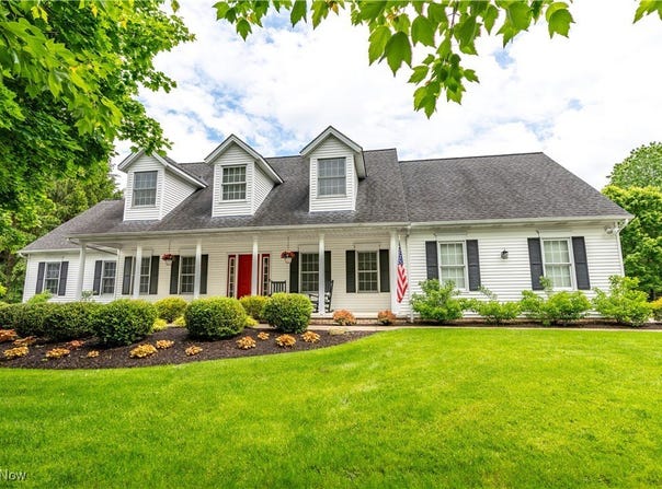 8959 Cinnabar Drive, Brecksville, OH 44141
