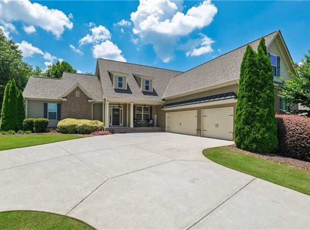 200 Glenview Court, Woodstock, GA 30188