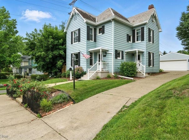 201 E Spring Street, Marietta, OH 45750