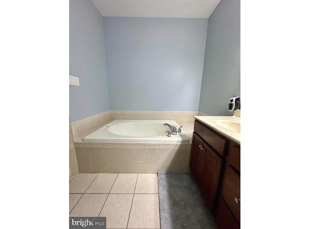 304 GILMER RD, VALLEY TOWNSHIP, PA 19320