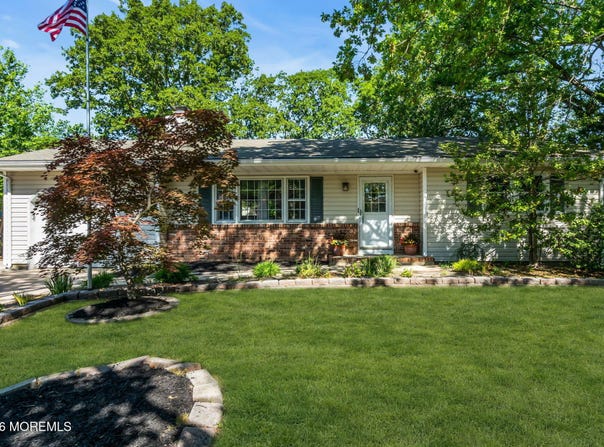424 Cornell Drive, Brick, NJ 08723