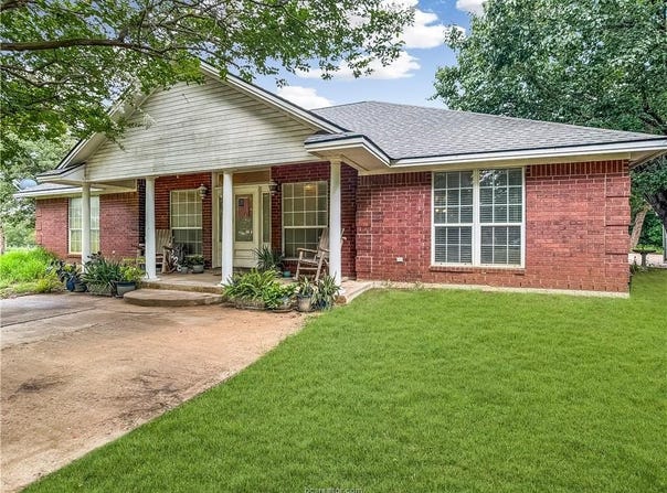 3228 Beaver Creek Drive, Caldwell, TX 77836