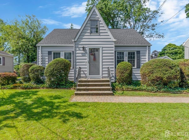 17 George Avenue, Middlesex, NJ 08846