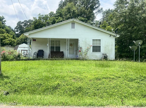 712 Cemetery Road, Edwards, MS 39066