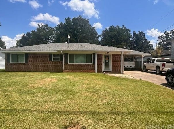 110 N Van Buren, DeWitt, AR 72042
