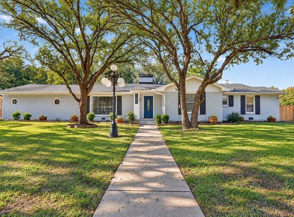 1204 Loma Alta Place, Cleburne, TX 76033