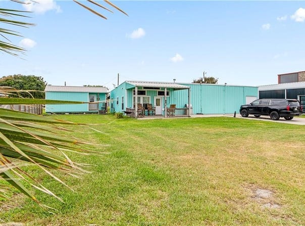 89 Carrie St, Other, TX 77982