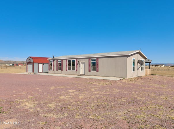 26875 N Red Tail Lane, Paulden, AZ 86334