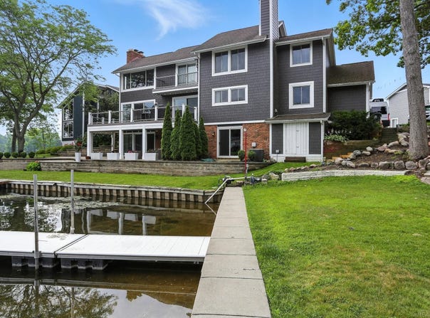 47 Sheron, Lake Orion, MI 48362