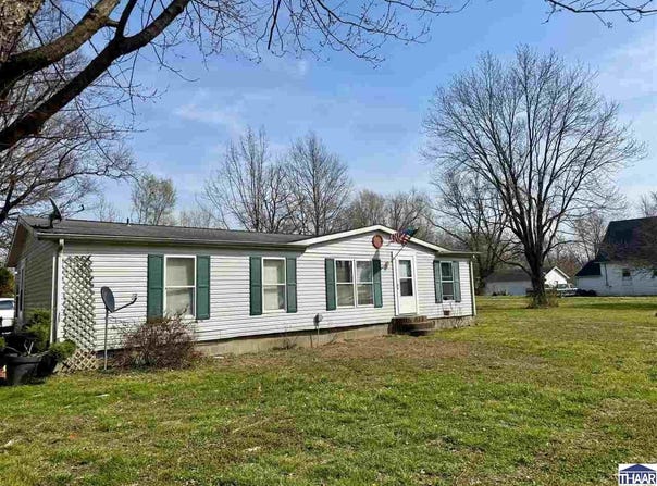4383 S Co Rd 100 E, Paxton, IN 47865