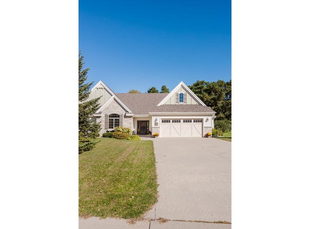 816 Whitetail Lane, Detroit Lakes, MN 56501