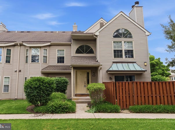 2104 BROOKHAVEN Drive, YARDLEY, PA 19067