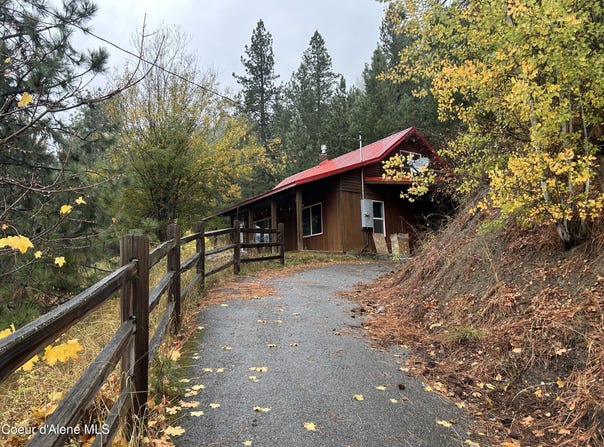 537 Pine St, Mullan, ID 83846