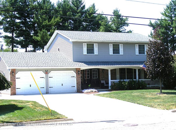 1218 S Clinton Street, Charlotte, MI 48813