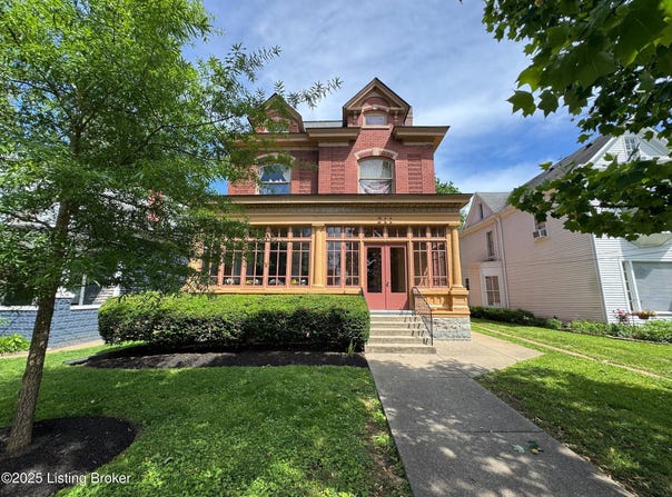 211 Haldeman Ave, Louisville, KY 40206