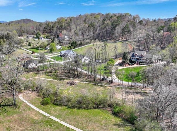 1009 Reads Lake Road, Chattanooga, TN 37415