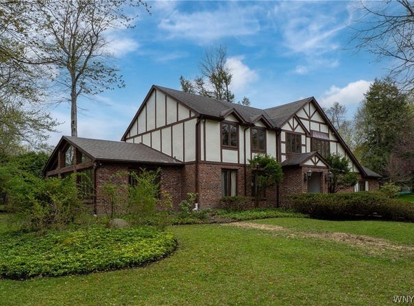 121 Deer Run, Buffalo, NY 14221