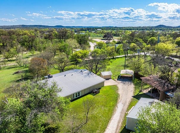 123 FM 480, Center Point, TX 78010
