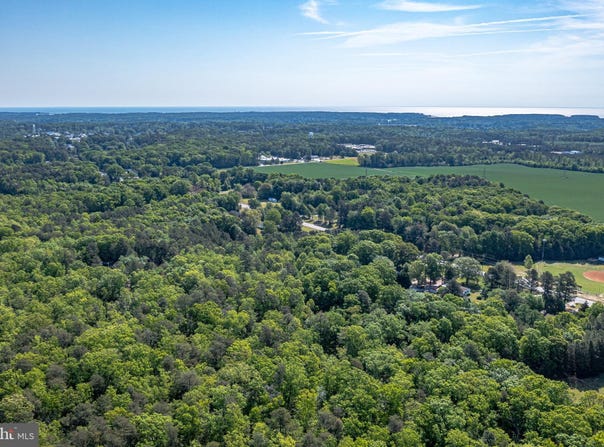 27-297A IRVINGTON ROAD, IRVINGTON, VA 22480