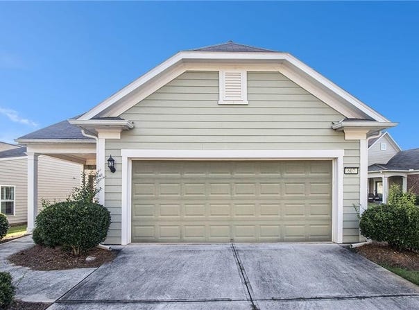 607 Larch Looper Drive, Griffin, GA 30223