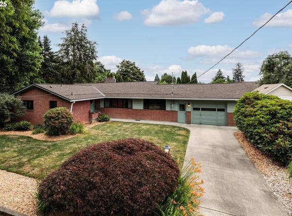 165 HALSEY ST, St. Helens, OR 97051