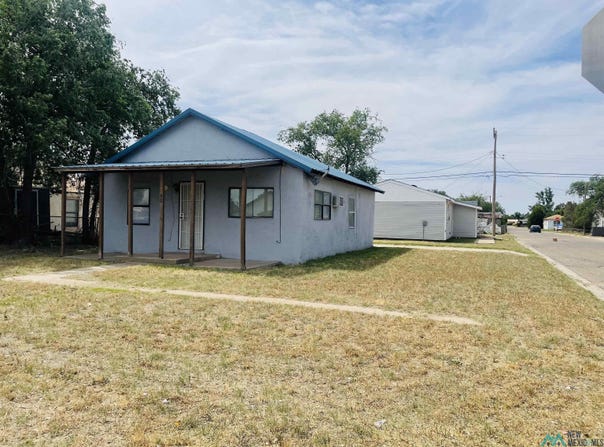 900 E Danube Street, Portales, NM 88130-5510