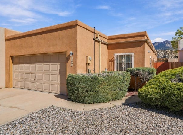 1158 Hupmobile Drive NE, Albuquerque, NM 87123