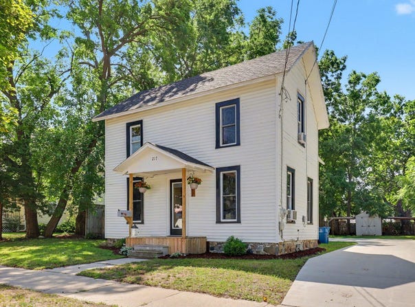 217 E Liberty Street, Belding, MI 48809