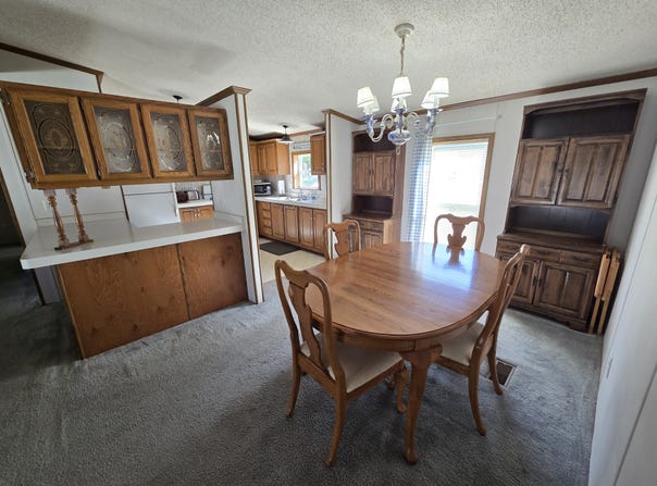 855 W Jefferson, Grand Ledge, MI 48837