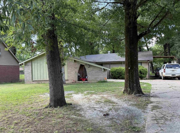 19 jackson, McGehee, AR 71654